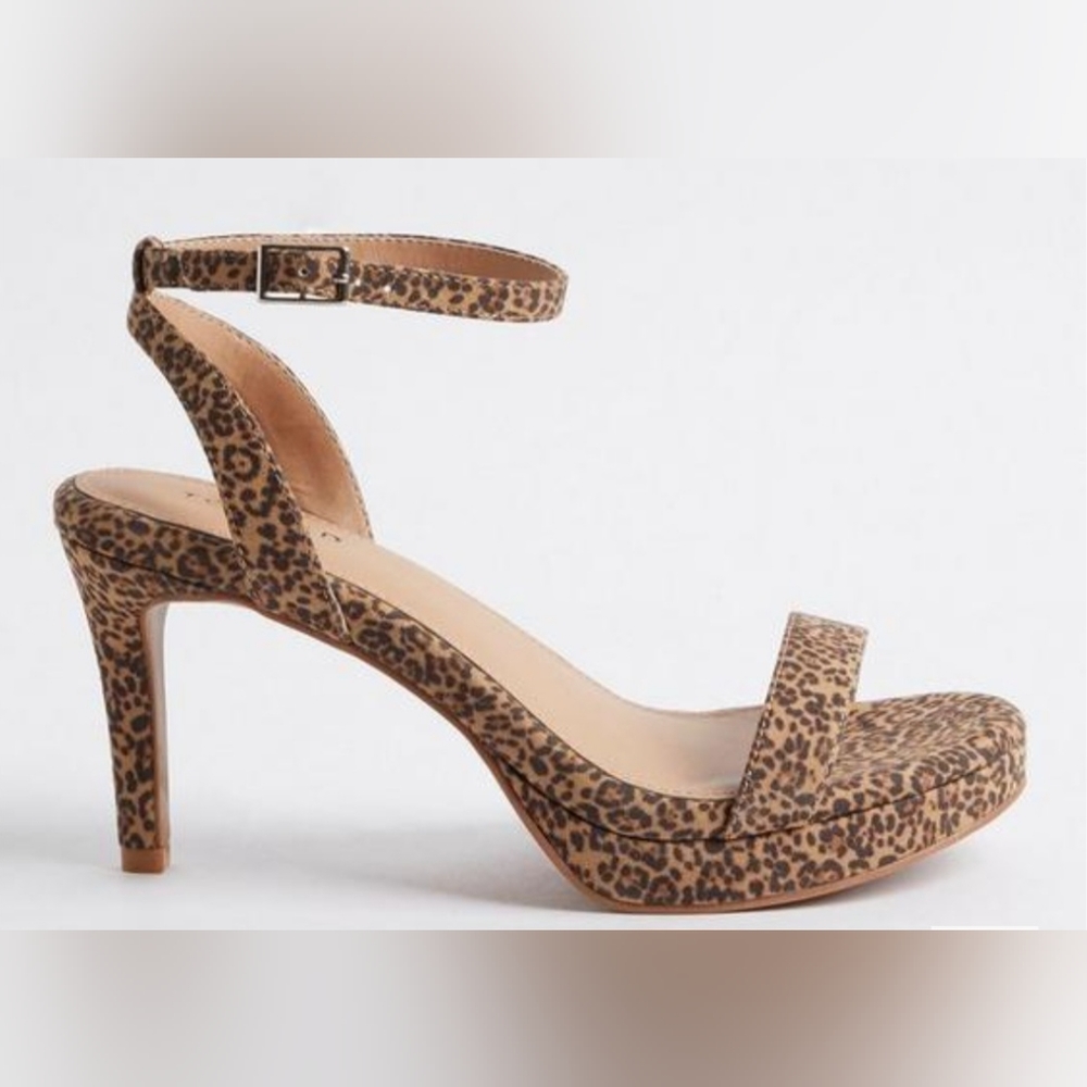 NWT Torrid cheetah leopard print platform heels size 7.5WW